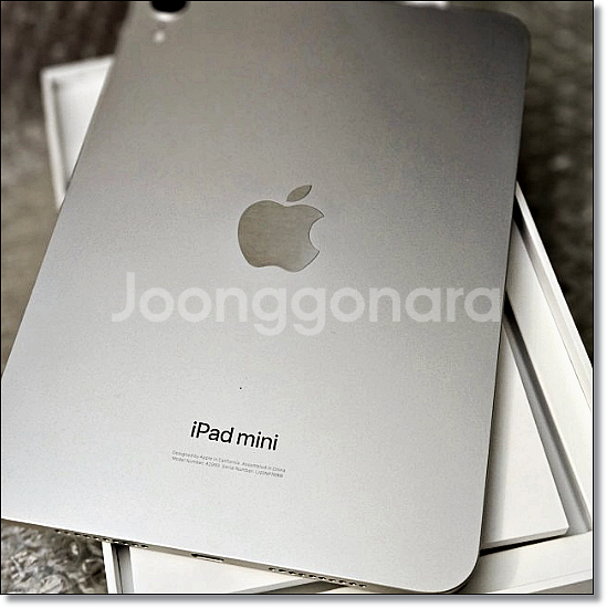 아이패드 미니 A17 pro 128GB, 케이스3개--0
