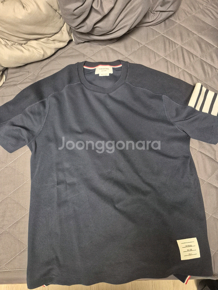 톰브라운 정품 반팔티셔츠--1