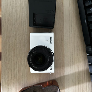 nikon j1