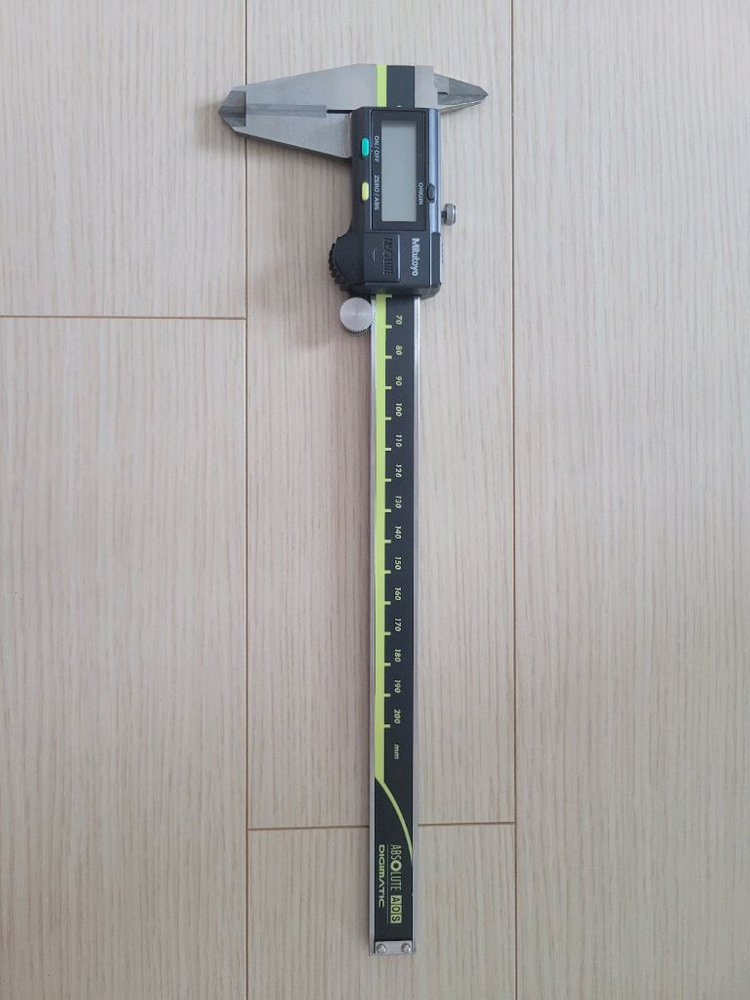 미쓰토요 디지털 버니어캘리퍼 200mm 새상품급--1