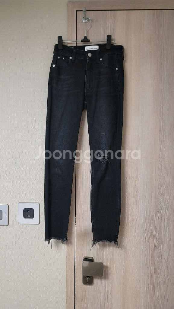 케빈클라인 블랙 스키니 진 (사이즈25)--0
