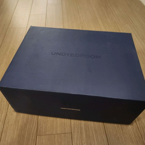 언다이드룸 undyedroom 스페이스301