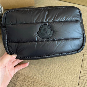 몽클레르 뷰티 클러치