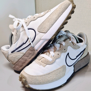 나이키 리액트 스니커즈 230mm