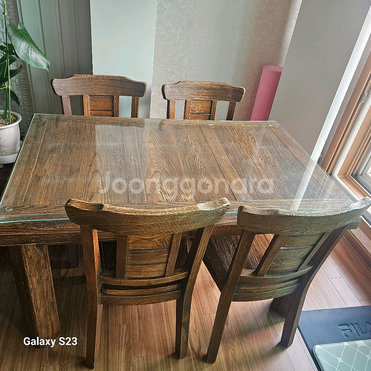참고을 물푸레나무 원목 식탁4인용--1