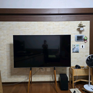 엣지월 티비 거치대