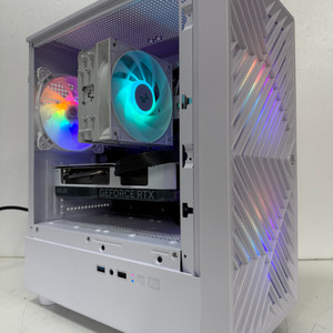라이젠5600xt,4060,램32g,M.2 1T 컴퓨터