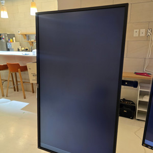 DELL 43인치 모니터 겸 tv 판매합니다.