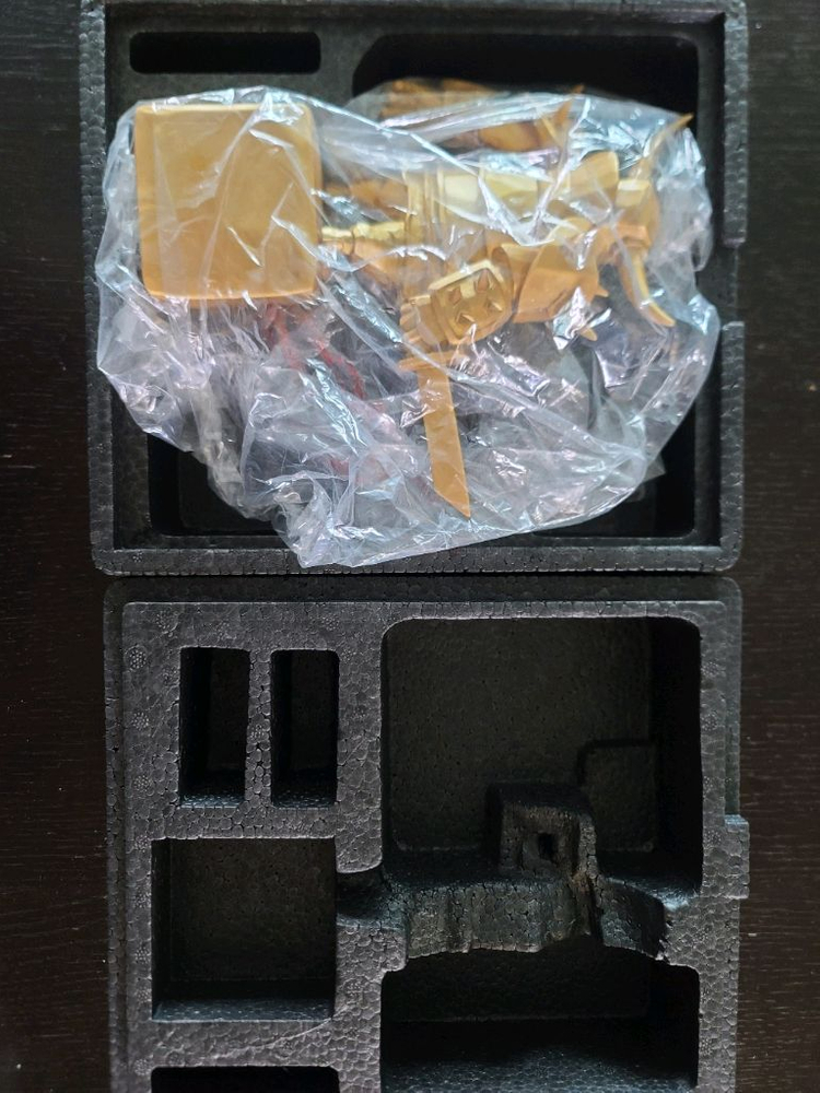 클래시로얄 2017 한정판 피규어 골드페카 판매합니다--3