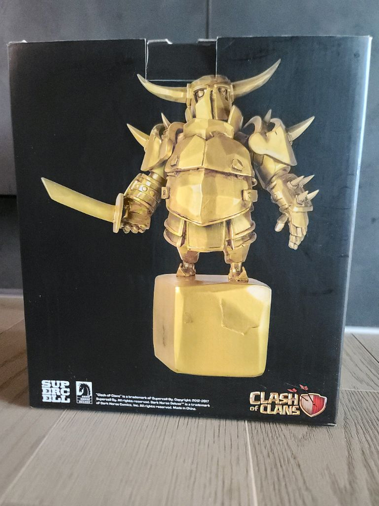 클래시로얄 2017 한정판 피규어 골드페카 판매합니다--1