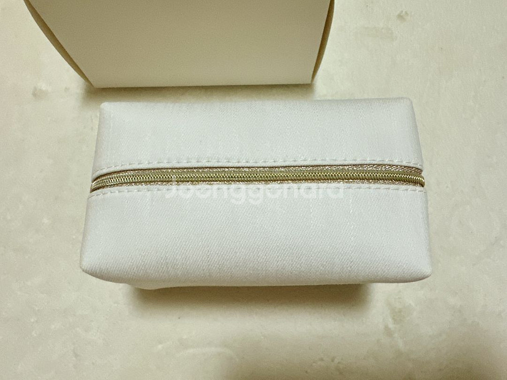 디올 뷰티 파우치--3