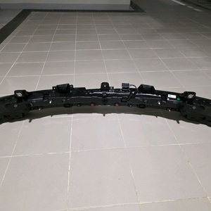 테슬라 쥬니퍼테일범퍼