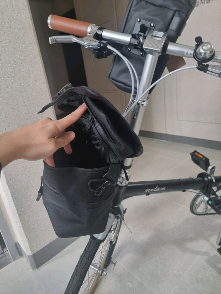 미니벨로 자전거 매디슨피콜로a8 25년식 판매해요--3
