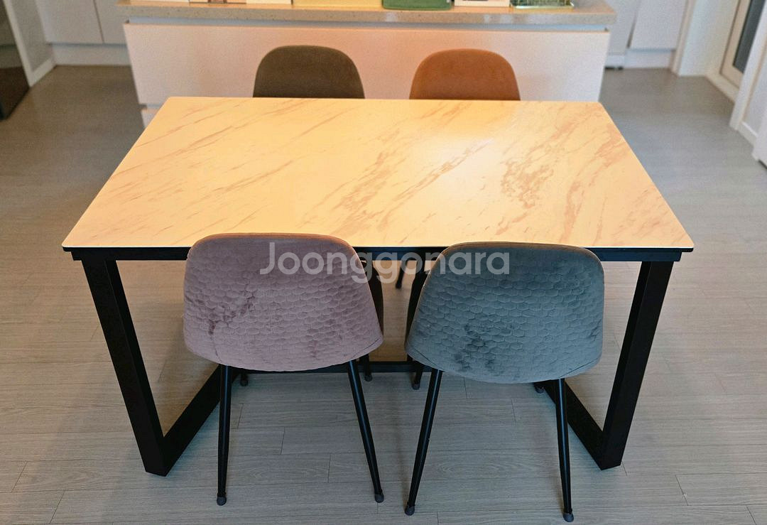 세라믹 식탁 4인용 세트--2