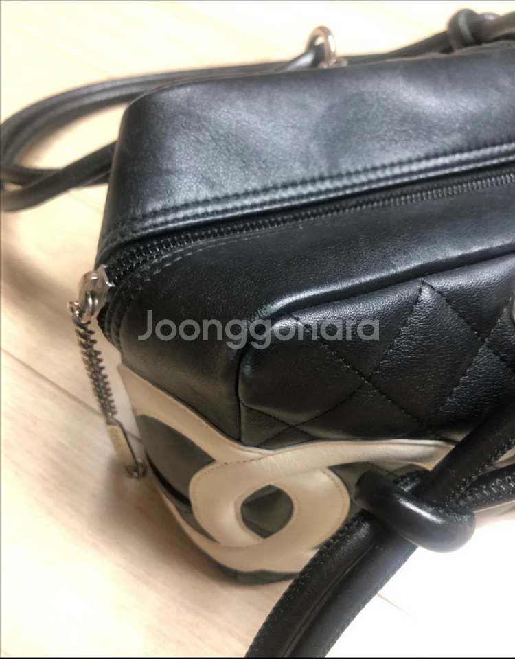 샤넬 깜봉 coco 로고 퀼팅 스티치 숄더백 정품--1