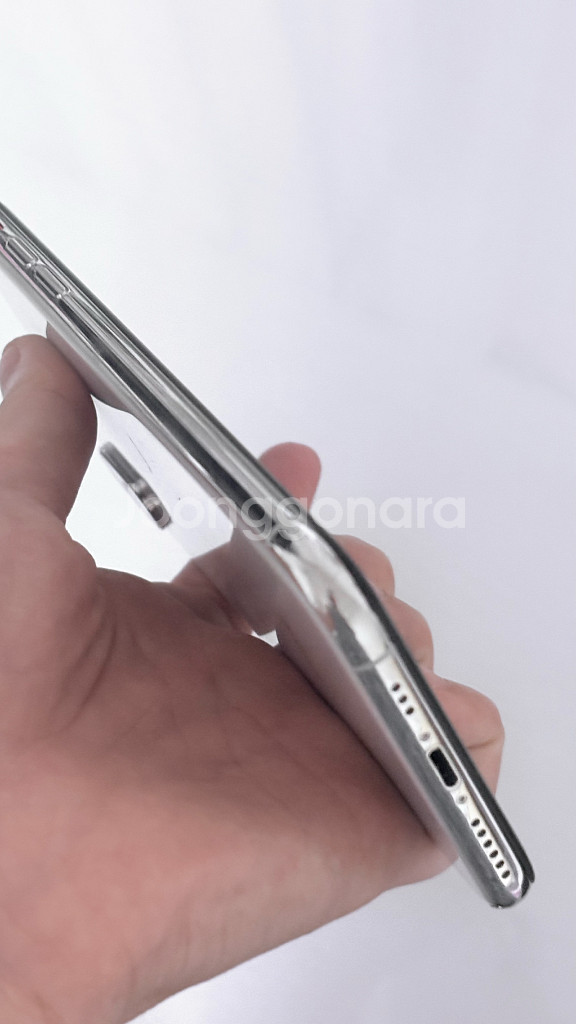 아이폰XS 256gb 실버 카메라 무음 북미판 S급--5