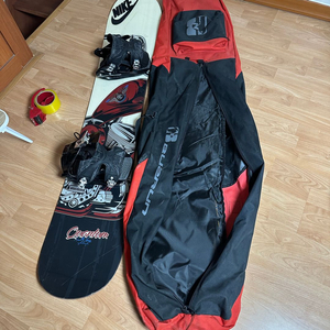 스노우보드 팝니다. 데크 "퀀텀" 바인딩 "플로우"