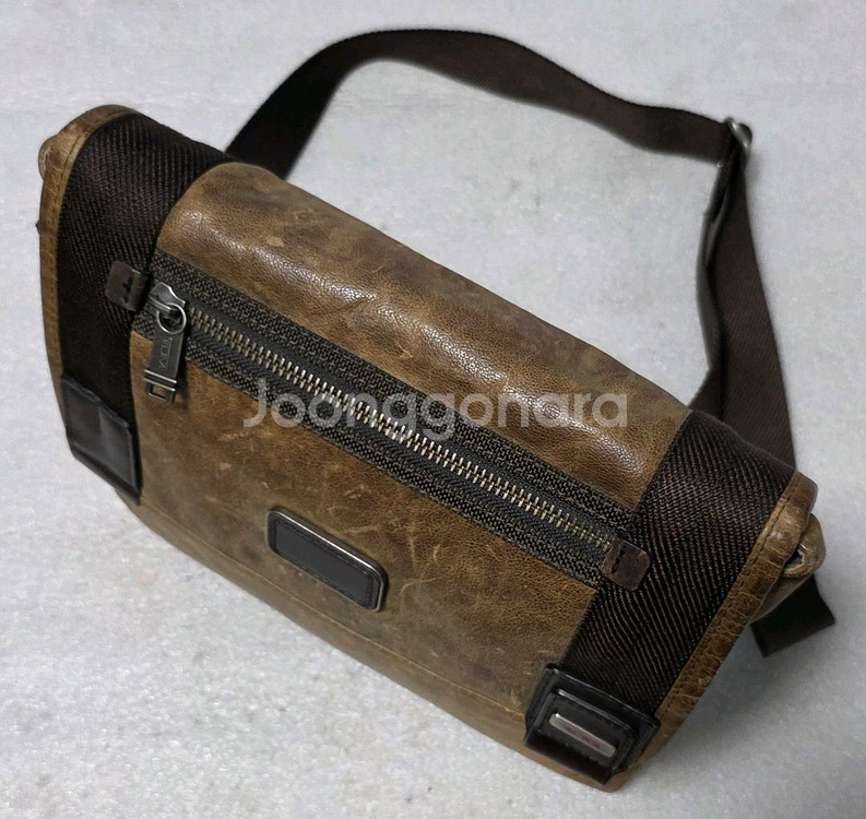 투미 알파 브라보 베일 미니 매신져 92371BH--5