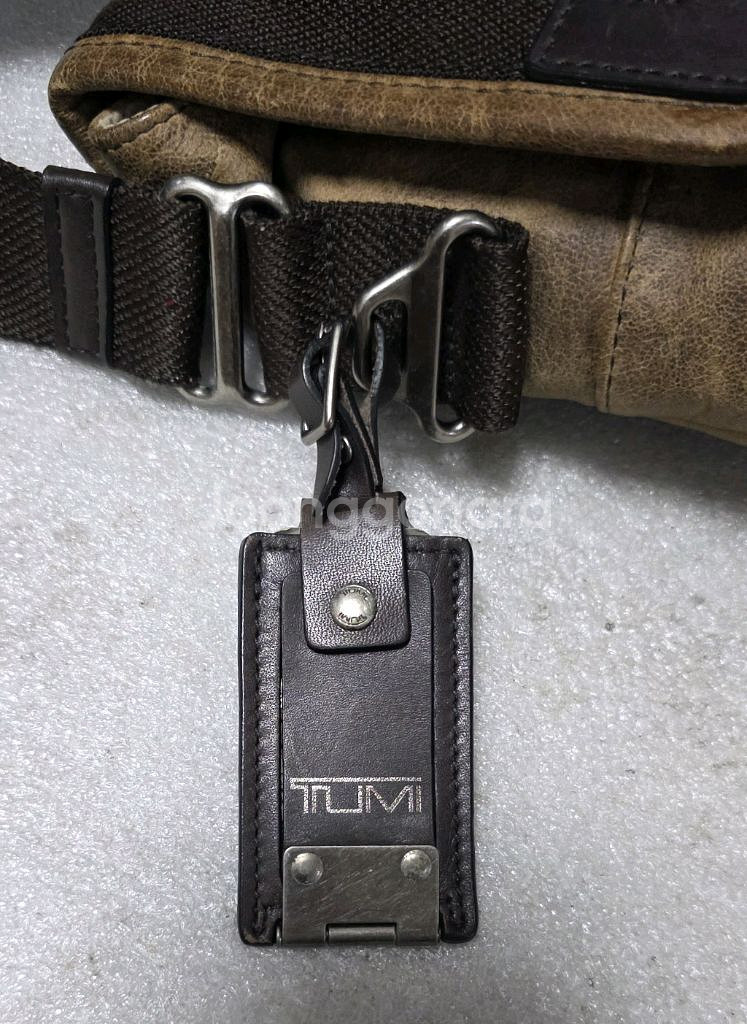 투미 알파 브라보 베일 미니 매신져 92371BH--8