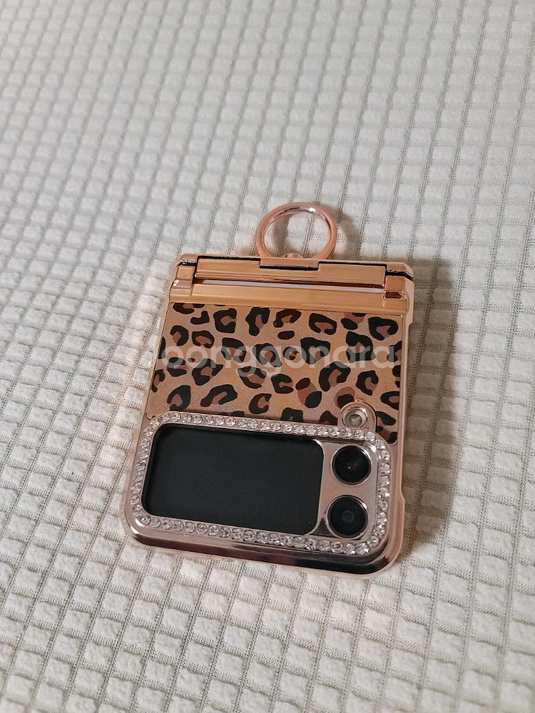 갤럭시 Z Flip4 512기가 택포175000원--0