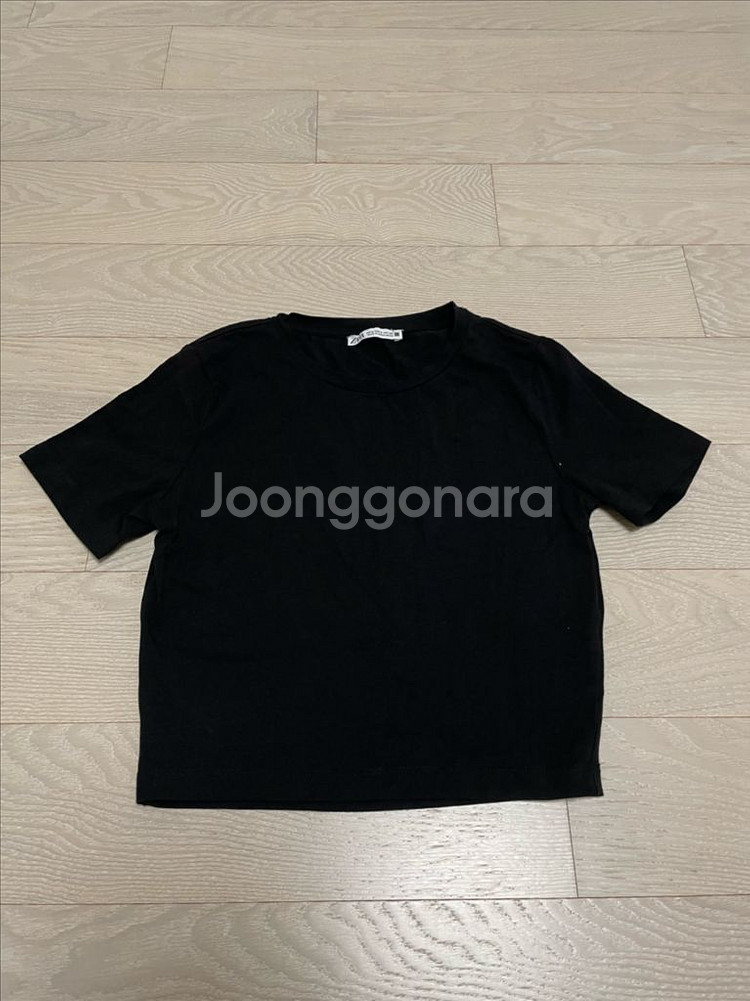 Zara 자라 크롭 블랙 티셔츠--0