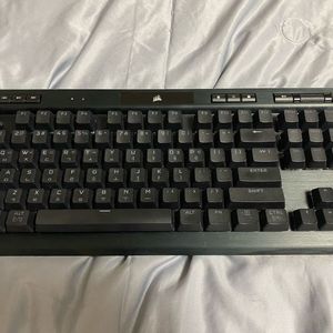 CORSAIR K70 RGB TKL 스피드 은축