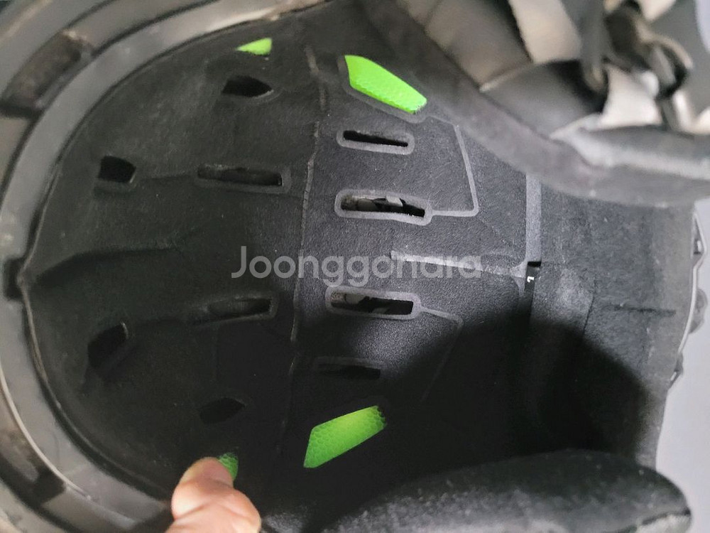 스키헬멧 스키부츠 팝니다 (가방포함)--1