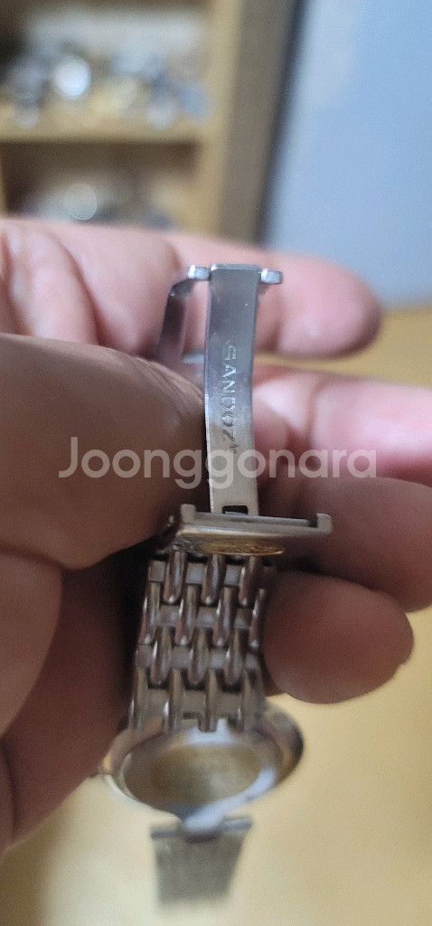 싼도즈 남성 메탈 시계 판매합니다. 은색 메탈 시계--6