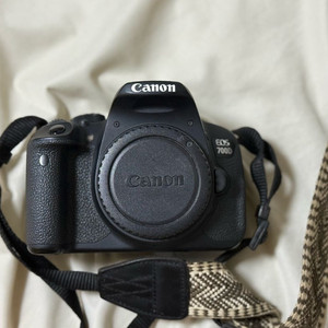캐논 EOS 700D