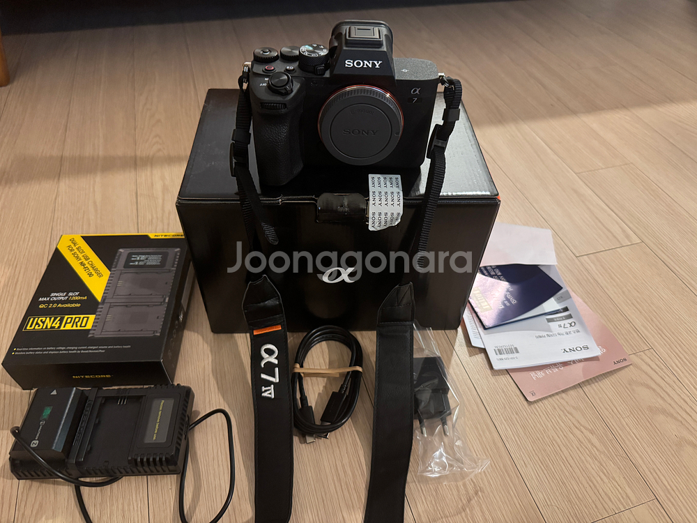 소니 A7M4 카메라 신품급 판매합니다.--4