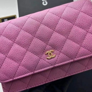 가격 많이내림 ㅠㅠ 샤넬 woc 캐비어 신상 핫핑크