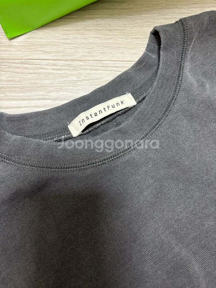 인스턴트펑크 스트랩 티셔츠--2