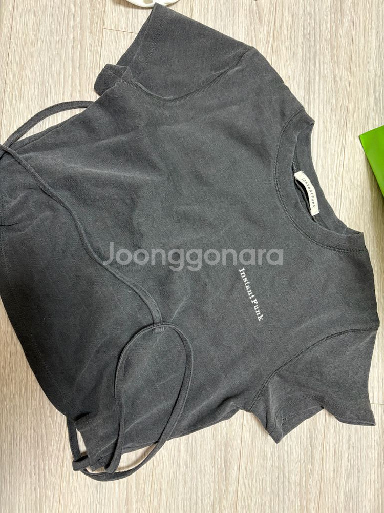 인스턴트펑크 스트랩 티셔츠--1