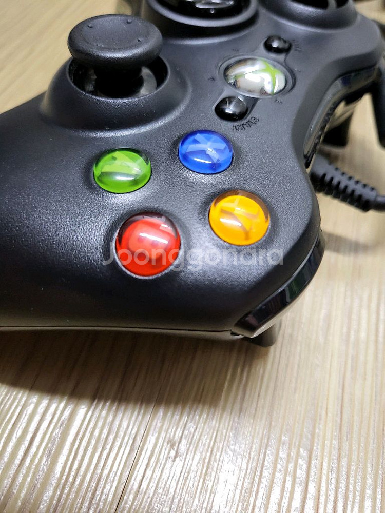 XBOX360유선패드 판매합니다 (택포)--3