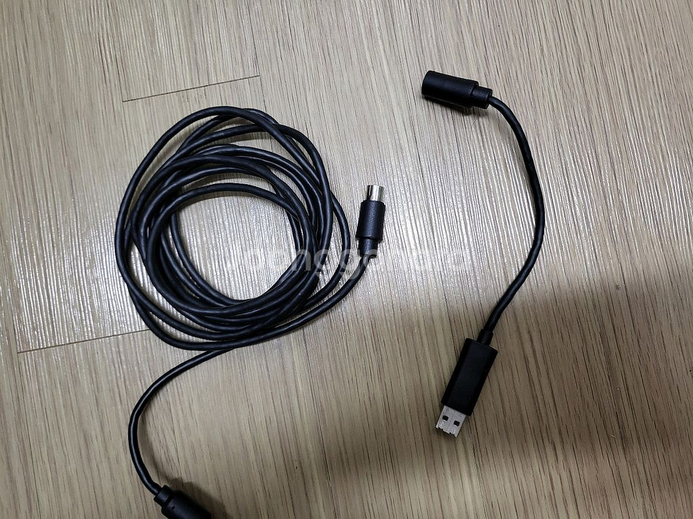 XBOX360유선패드 판매합니다 (택포)--6