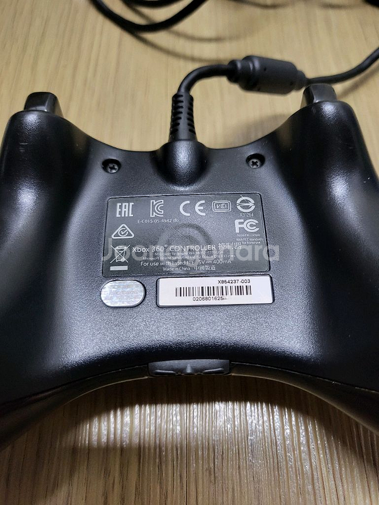 XBOX360유선패드 판매합니다 (택포)--5