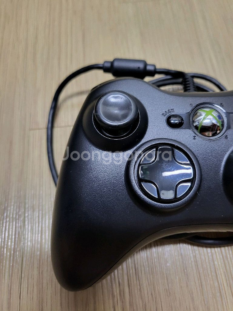 XBOX360유선패드 판매합니다 (택포)--1