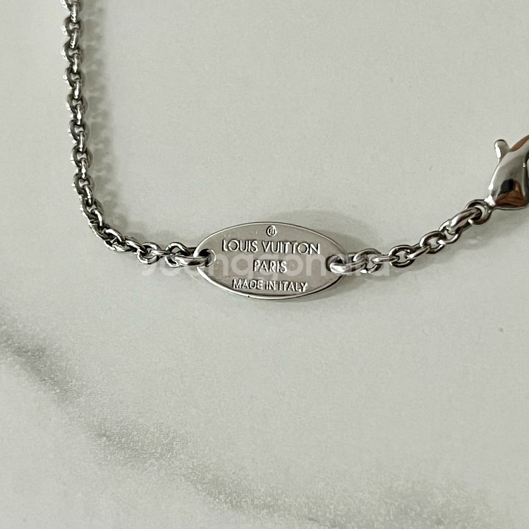 루이비통 에센셜 V 은장 서플 팔찌--3