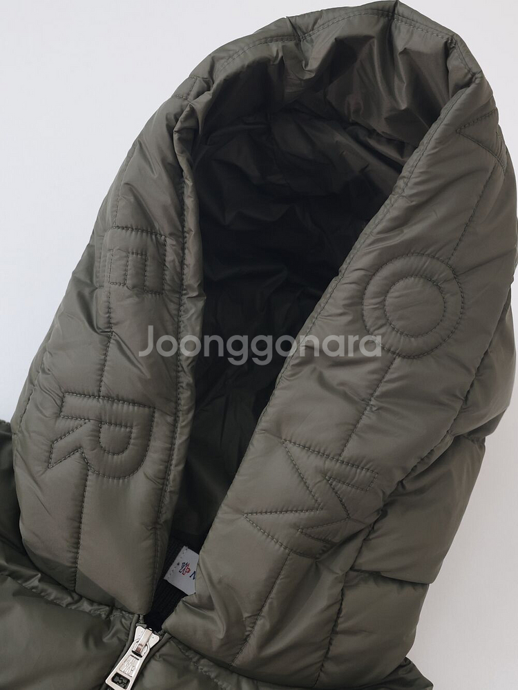 Moncler 남녀공용 후드 패딩 집업 자켓--6