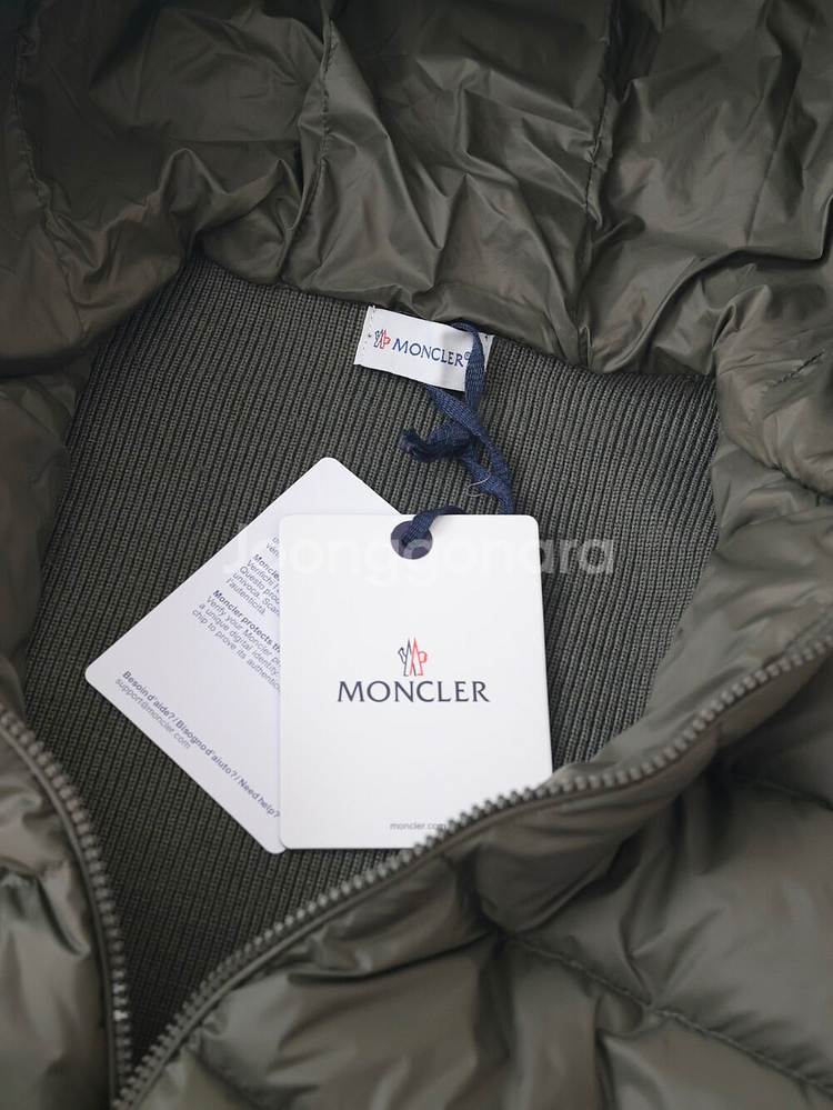 Moncler 남녀공용 후드 패딩 집업 자켓--8