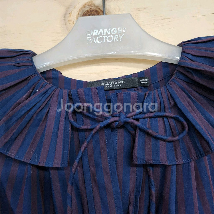 145) 질스튜어트 스트라이프 프릴 블라우스--2