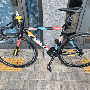 콘스탄틴 카베자 멜린 팝니다. 이미지