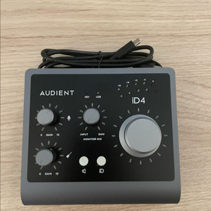 Audient iD4 MK2 오디오 인터페이스(택포)
