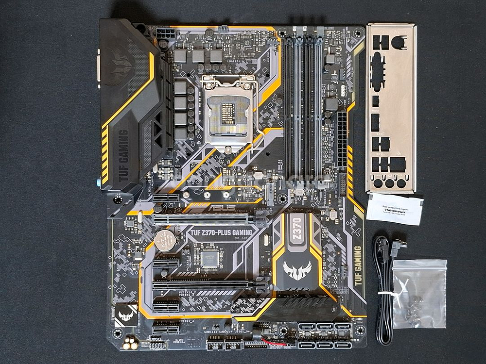 메인보드 ASUS TUF Z370-PLUS GAMING--1