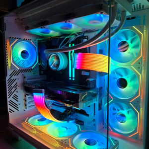 라이젠7 7800X3D RTX5070TI 고사양 본체