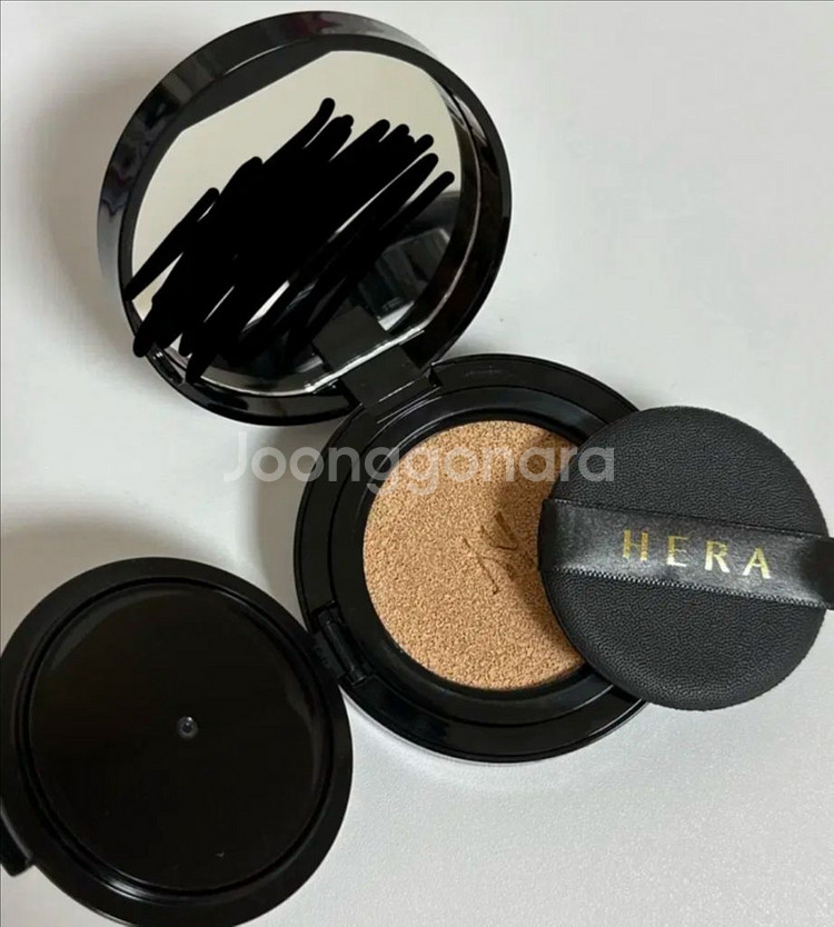 헤라 블랙 쿠션 파운데이션 리뉴얼버전 17N1--1