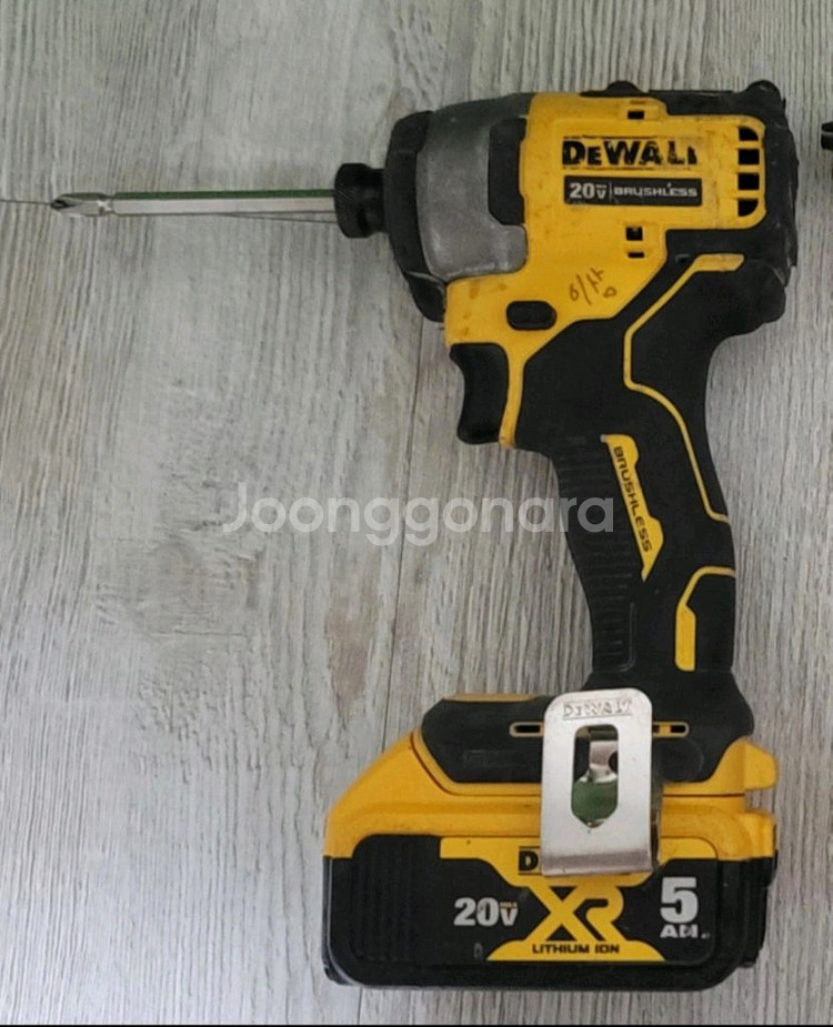 디월트 20V 임팩 드라이버--0