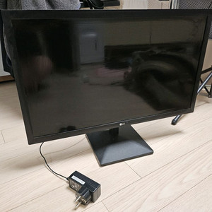 LG 모니터 24인치 20년구매