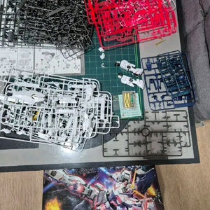 MG 유니콘 건담 부품용