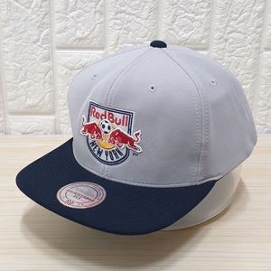 미첼앤네스 뉴욕 레드불스 스냅백.프리.